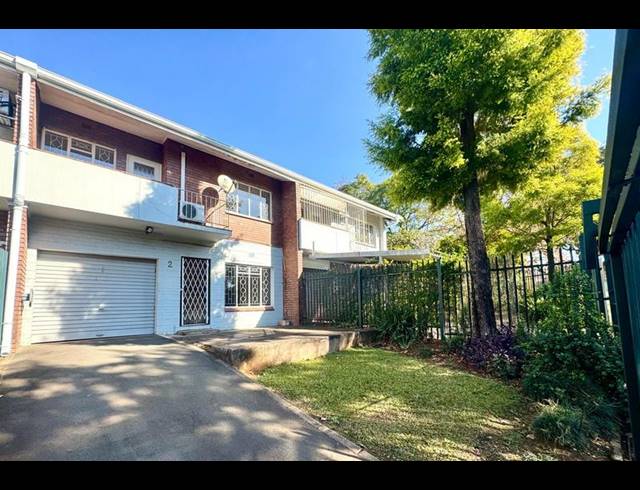 2 BEDROOM TOWNHOUSE FOR SALE IN WEMBLEY